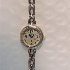 Ladies GUESS gold link watch vintage small petite